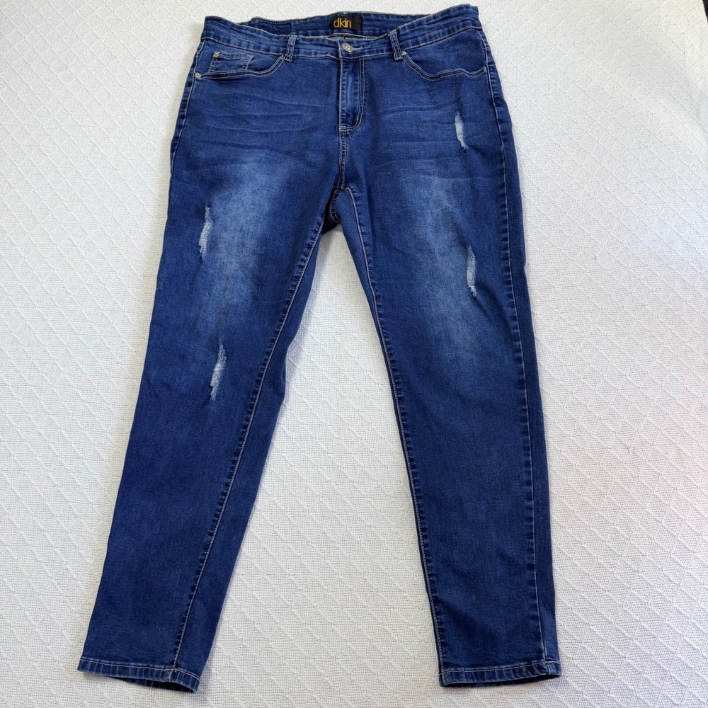 Vintage Dkin Jeans Women 18W Blue Distressed Embroidered Back Pocket Denim Pants